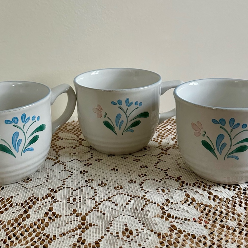 Charming Floral Ceramic Mugs - Set of 3